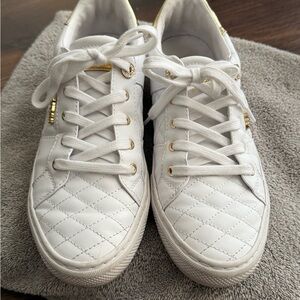 Guess White and Gold Fashion Sneakers with Quilted Design